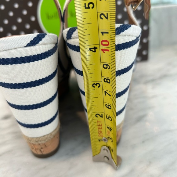 Kelly & Katie wedges blue and white striped NWT in box - Picture 4 of 9